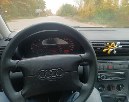 Серый Ауди А4, объемом двигателя 0 л и пробегом 300 тыс. км за 1620 $, фото 3 на Automoto.ua