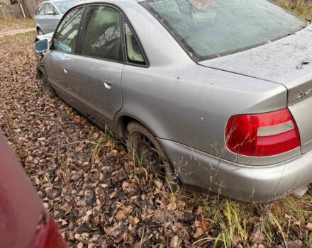 Серый Ауди А4, объемом двигателя 1.8 л и пробегом 300 тыс. км за 500 $, фото 3 на Automoto.ua