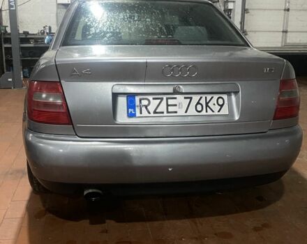 Серый Ауди А4, объемом двигателя 1.6 л и пробегом 260 тыс. км за 1400 $, фото 1 на Automoto.ua