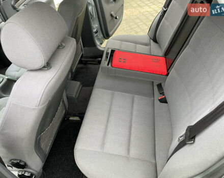 Серый Ауди А4, объемом двигателя 1.8 л и пробегом 204 тыс. км за 4450 $, фото 15 на Automoto.ua