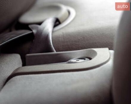 Серый Ауди А4, объемом двигателя 1.6 л и пробегом 389 тыс. км за 850 $, фото 7 на Automoto.ua