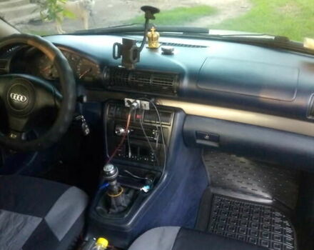 Сірий Ауді А4, об'ємом двигуна 1.8 л та пробігом 383 тис. км за 3800 $, фото 20 на Automoto.ua