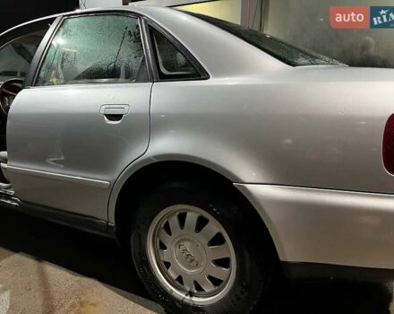 Серый Ауди А4, объемом двигателя 1.6 л и пробегом 203 тыс. км за 4000 $, фото 7 на Automoto.ua