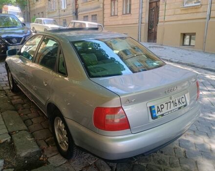 Серый Ауди А4, объемом двигателя 1.6 л и пробегом 280 тыс. км за 4000 $, фото 1 на Automoto.ua