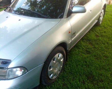 Сірий Ауді А4, об'ємом двигуна 1.8 л та пробігом 383 тис. км за 3800 $, фото 16 на Automoto.ua