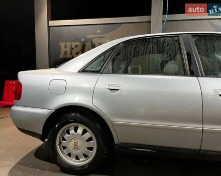 Серый Ауди А4, объемом двигателя 1.6 л и пробегом 203 тыс. км за 4000 $, фото 6 на Automoto.ua