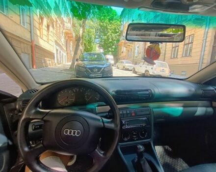 Серый Ауди А4, объемом двигателя 1.6 л и пробегом 280 тыс. км за 4000 $, фото 9 на Automoto.ua