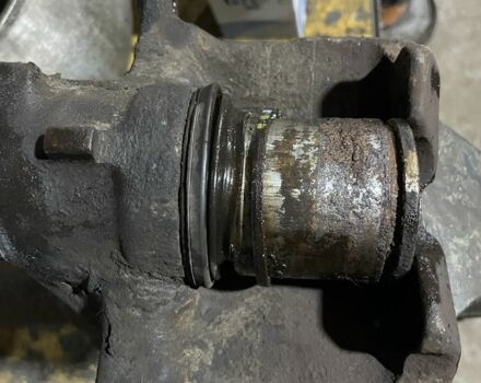 Серый Ауди А4, объемом двигателя 1.9 л и пробегом 404 тыс. км за 2600 $, фото 13 на Automoto.ua