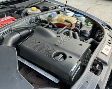 Сірий Ауді А4, об'ємом двигуна 1.6 л та пробігом 228 тис. км за 4500 $, фото 19 на Automoto.ua