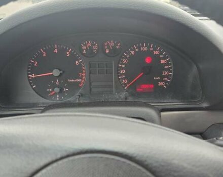 Серый Ауди А4, объемом двигателя 1.6 л и пробегом 190 тыс. км за 3350 $, фото 4 на Automoto.ua