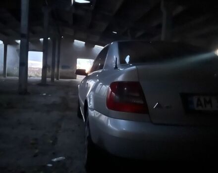 Сірий Ауді А4, об'ємом двигуна 2.5 л та пробігом 372 тис. км за 3600 $, фото 2 на Automoto.ua