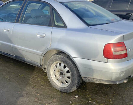 Сірий Ауді А4, об'ємом двигуна 1.78 л та пробігом 212 тис. км за 2750 $, фото 2 на Automoto.ua