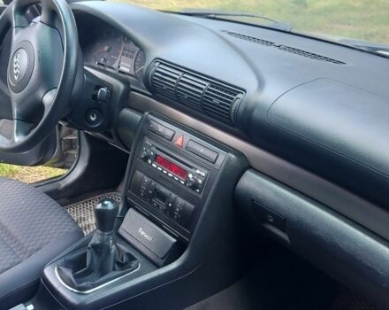 Сірий Ауді А4, об'ємом двигуна 1.9 л та пробігом 324 тис. км за 4500 $, фото 4 на Automoto.ua