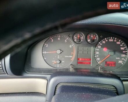 Серый Ауди А4, объемом двигателя 1.78 л и пробегом 300 тыс. км за 3600 $, фото 6 на Automoto.ua