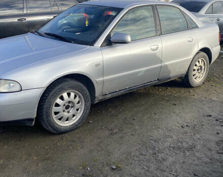 Сірий Ауді А4, об'ємом двигуна 1.78 л та пробігом 212 тис. км за 2750 $, фото 1 на Automoto.ua