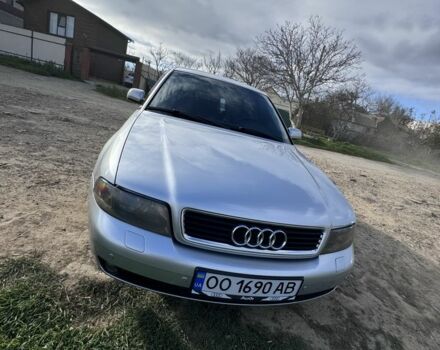 Серый Ауди А4, объемом двигателя 1.8 л и пробегом 3 тыс. км за 3500 $, фото 4 на Automoto.ua