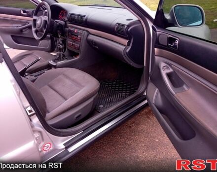 Серый Ауди А4, объемом двигателя 1.6 л и пробегом 225 тыс. км за 3700 $, фото 11 на Automoto.ua