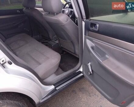 Сірий Ауді А4, об'ємом двигуна 1.6 л та пробігом 225 тис. км за 3000 $, фото 4 на Automoto.ua