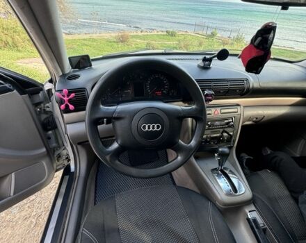 Серый Ауди А4, объемом двигателя 1.8 л и пробегом 3 тыс. км за 3500 $, фото 6 на Automoto.ua