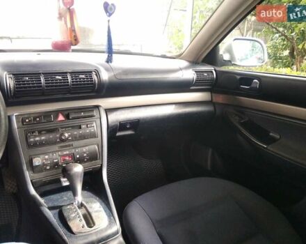 Серый Ауди А4, объемом двигателя 1.8 л и пробегом 210 тыс. км за 3500 $, фото 5 на Automoto.ua