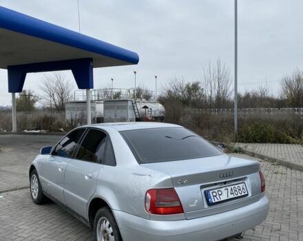 Серый Ауди А4, объемом двигателя 1.6 л и пробегом 350 тыс. км за 1400 $, фото 4 на Automoto.ua