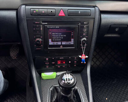 Сірий Ауді А4, об'ємом двигуна 1.6 л та пробігом 390 тис. км за 3700 $, фото 13 на Automoto.ua