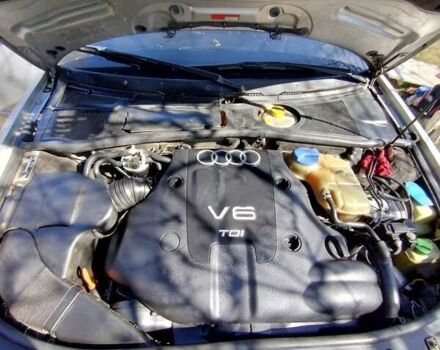 Сірий Ауді А4, об'ємом двигуна 2.5 л та пробігом 334 тис. км за 3800 $, фото 8 на Automoto.ua