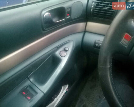 Ауді А4 1999 у Бурштыне на Automoto.ua Сірий Ауді А4, об'ємом двигуна 1.8 л та пробігом 310 тис. км за 2900 $, фото 2 на Automoto.ua