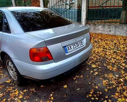 Серый Ауди А4, объемом двигателя 1.8 л и пробегом 0 тыс. км за 3650 $, фото 3 на Automoto.ua