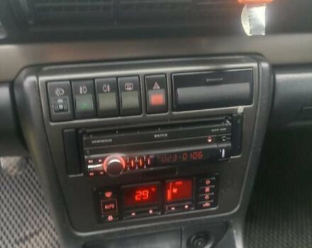 Сірий Ауді А4, об'ємом двигуна 1.9 л та пробігом 334 тис. км за 4200 $, фото 5 на Automoto.ua