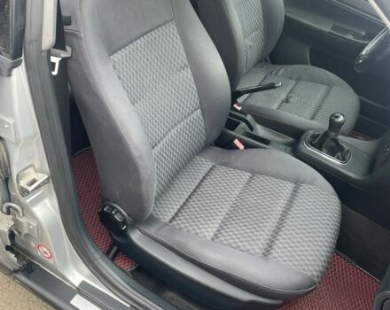 Сірий Ауді А4, об'ємом двигуна 1.6 л та пробігом 274 тис. км за 3400 $, фото 5 на Automoto.ua