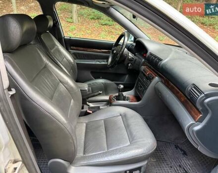 Сірий Ауді А4, об'ємом двигуна 2.5 л та пробігом 375 тис. км за 4200 $, фото 13 на Automoto.ua