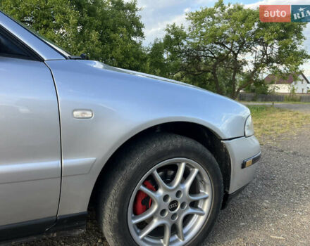 Сірий Ауді А4, об'ємом двигуна 1.6 л та пробігом 226 тис. км за 4200 $, фото 10 на Automoto.ua