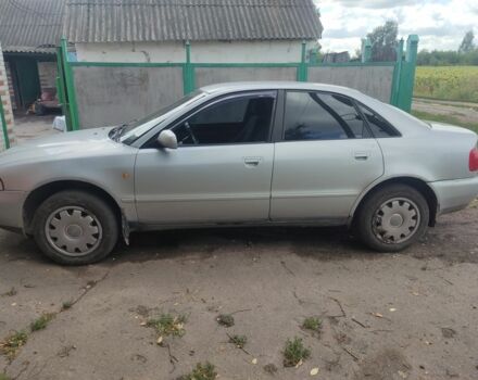 Серый Ауди А4, объемом двигателя 1.6 л и пробегом 220 тыс. км за 2100 $, фото 1 на Automoto.ua