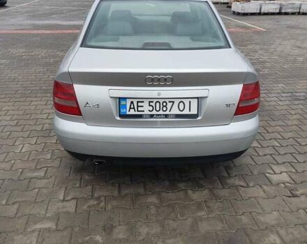 Сірий Ауді А4, об'ємом двигуна 1.6 л та пробігом 200 тис. км за 4800 $, фото 1 на Automoto.ua