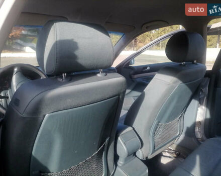 Ауді А4 1999 у Бурштыне на Automoto.ua Сірий Ауді А4, об'ємом двигуна 1.8 л та пробігом 310 тис. км за 2900 $, фото 11 на Automoto.ua