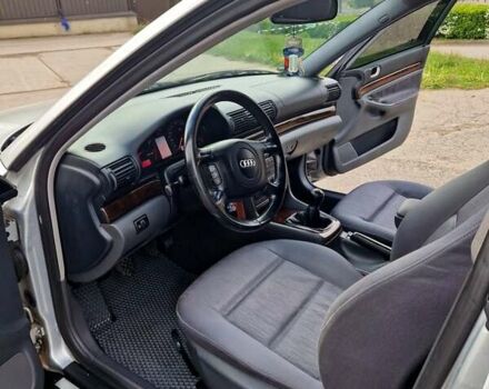 Серый Ауди А4, объемом двигателя 1.6 л и пробегом 326 тыс. км за 4500 $, фото 2 на Automoto.ua