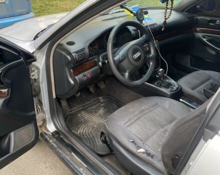 Сірий Ауді А4, об'ємом двигуна 2.5 л та пробігом 3 тис. км за 2000 $, фото 1 на Automoto.ua