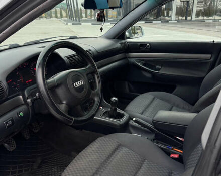 Сірий Ауді А4, об'ємом двигуна 1.6 л та пробігом 390 тис. км за 3700 $, фото 10 на Automoto.ua