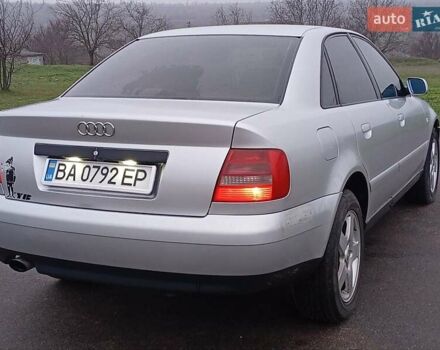 Сірий Ауді А4, об'ємом двигуна 1.6 л та пробігом 225 тис. км за 3000 $, фото 10 на Automoto.ua