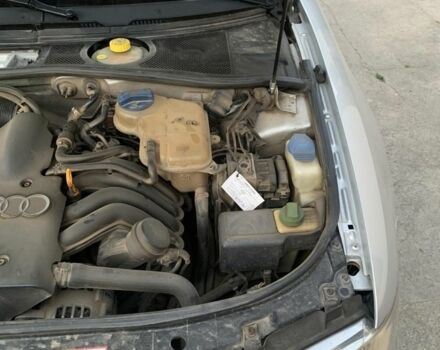 Сірий Ауді А4, об'ємом двигуна 1.6 л та пробігом 3 тис. км за 4000 $, фото 5 на Automoto.ua