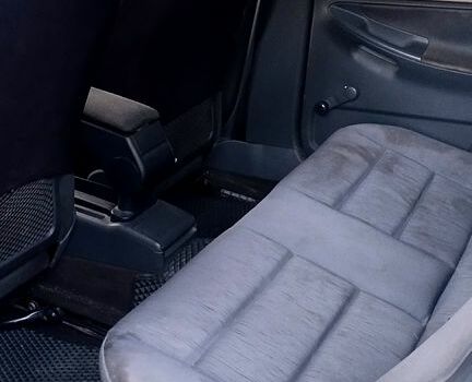 Серый Ауди А4, объемом двигателя 1.6 л и пробегом 290 тыс. км за 3000 $, фото 3 на Automoto.ua