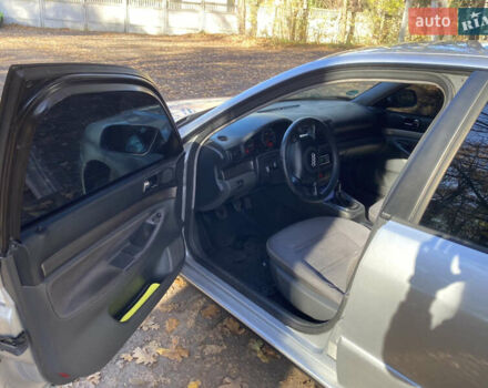 Серый Ауди А4, объемом двигателя 1.6 л и пробегом 291 тыс. км за 4500 $, фото 9 на Automoto.ua