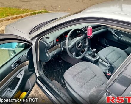 Серый Ауди А4, объемом двигателя 1.9 л и пробегом 378 тыс. км за 4000 $, фото 5 на Automoto.ua