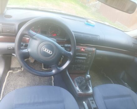 Сірий Ауді А4, об'ємом двигуна 1.6 л та пробігом 1 тис. км за 3200 $, фото 7 на Automoto.ua