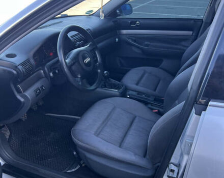 Серый Ауди А4, объемом двигателя 1.8 л и пробегом 283 тыс. км за 3950 $, фото 6 на Automoto.ua