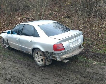 Сірий Ауді А4, об'ємом двигуна 2.4 л та пробігом 384 тис. км за 1000 $, фото 2 на Automoto.ua