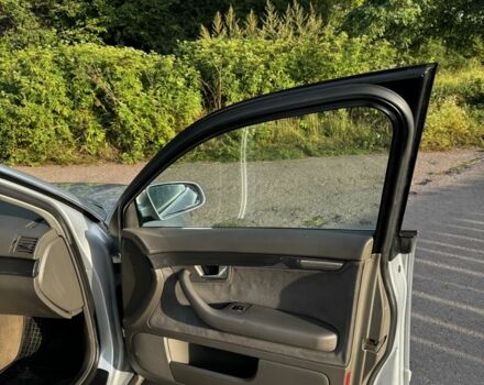 Сірий Ауді А4, об'ємом двигуна 2 л та пробігом 199 тис. км за 4099 $, фото 10 на Automoto.ua