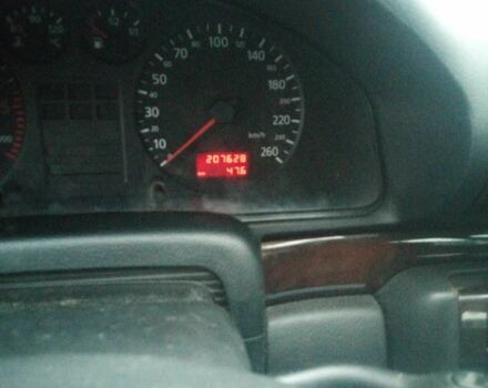 Сірий Ауді А4, об'ємом двигуна 2.5 л та пробігом 1000 тис. км за 1500 $, фото 1 на Automoto.ua