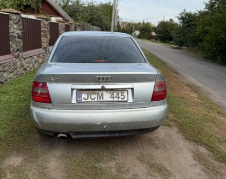 Серый Ауди А4, объемом двигателя 1.8 л и пробегом 300 тыс. км за 1500 $, фото 4 на Automoto.ua